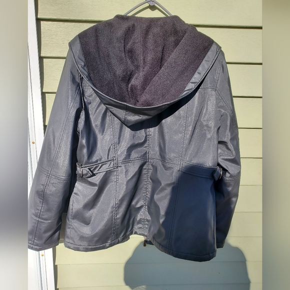 Outbrook Winter/Raincoat Hoodie jacket. Black, medium. Ladies - Picture 2 of 4